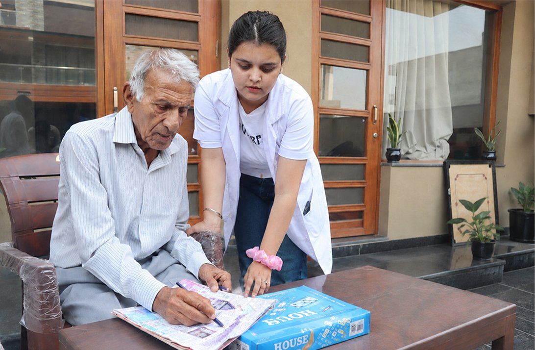 Dementia Care Activities at The Vintage