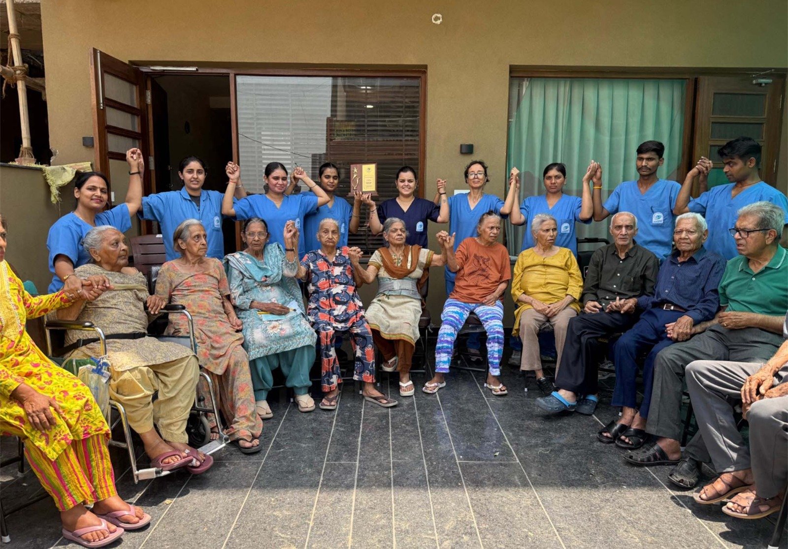 The Vintage Assisted Living - Staff and Residents Together